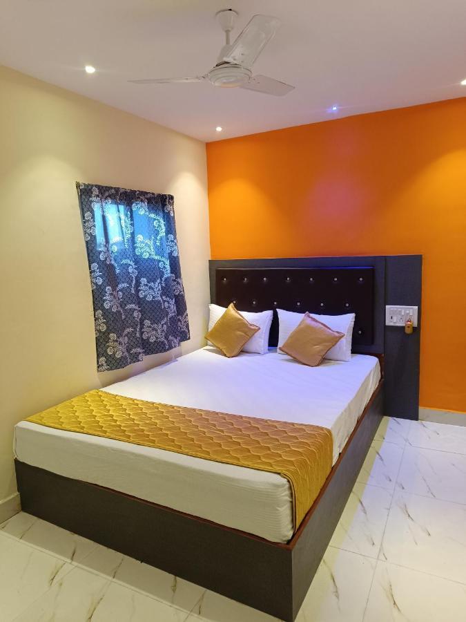 Double Room,1498036735:JPEG